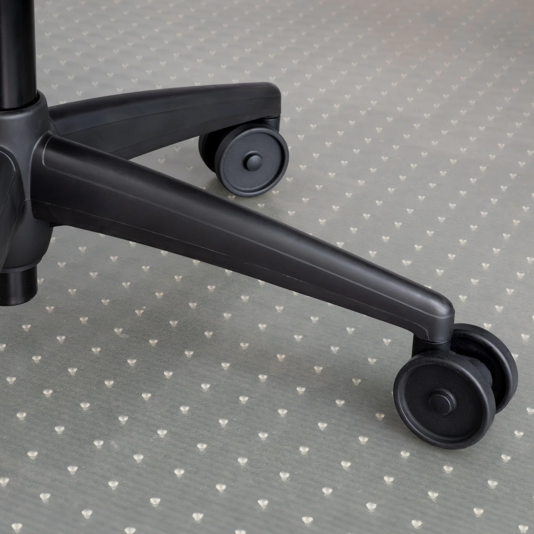 3_Humanscale_Liberty_Mesh_Chair_1740x - ERGO OFFICE & HOME CHAIRS