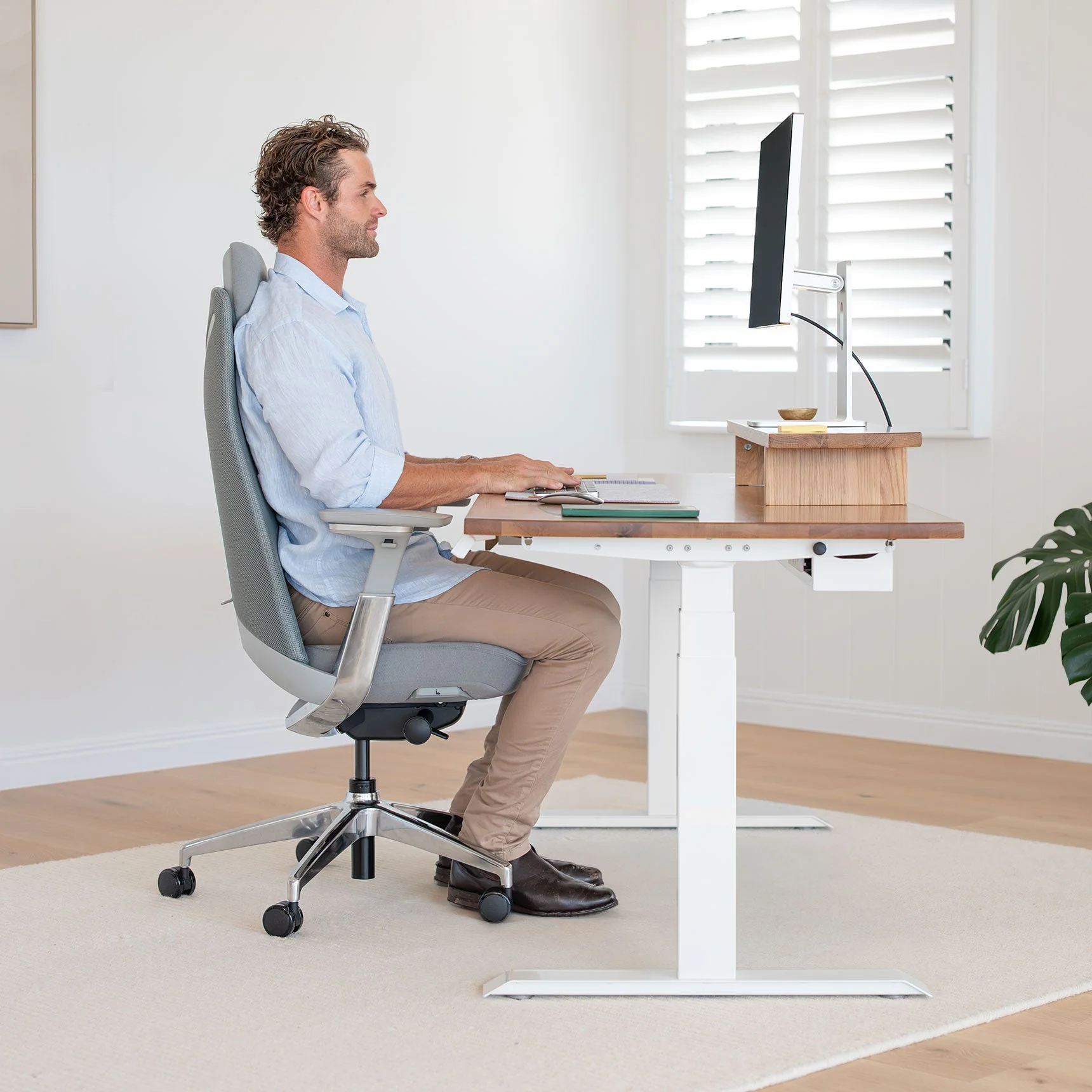 3Desky-Web-DSC7052_1740x - ERGO OFFICE & HOME CHAIRS