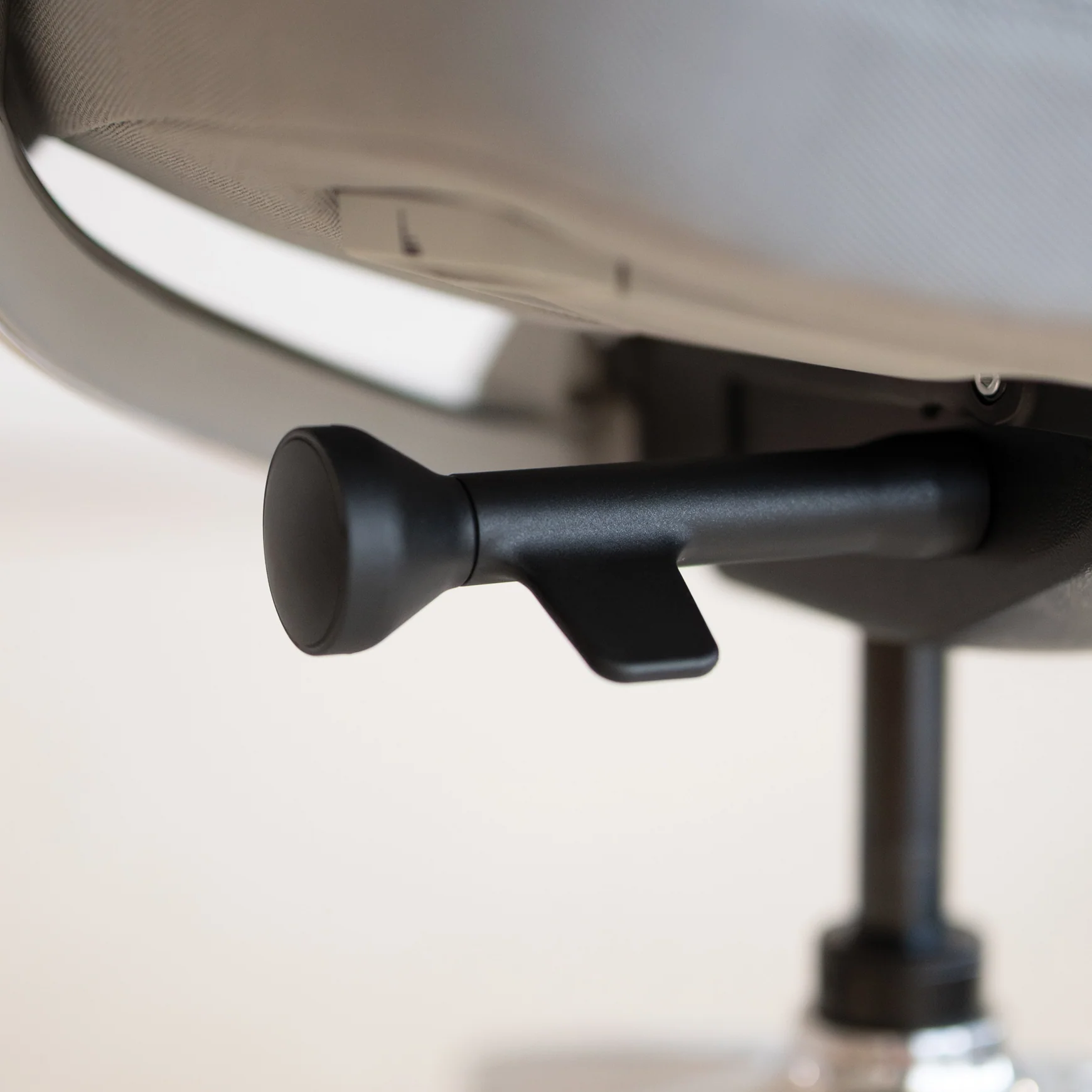 9Pinnacle_Executive_Office_Chair-2_1740x - ERGO OFFICE & HOME CHAIRS