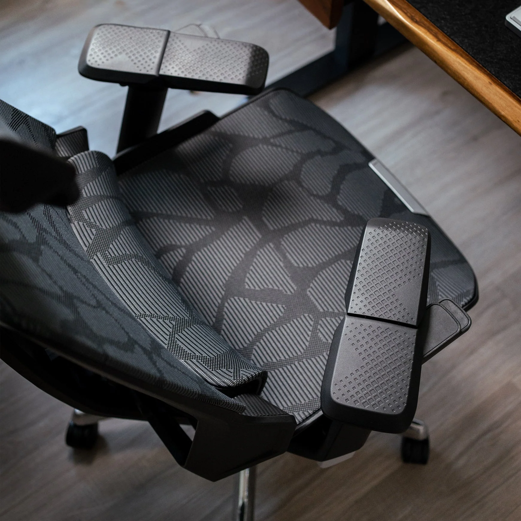 Desky-Vanguard-Ergonomic-Gaming-Chair_1740x - ERGO OFFICE & HOME CHAIRS