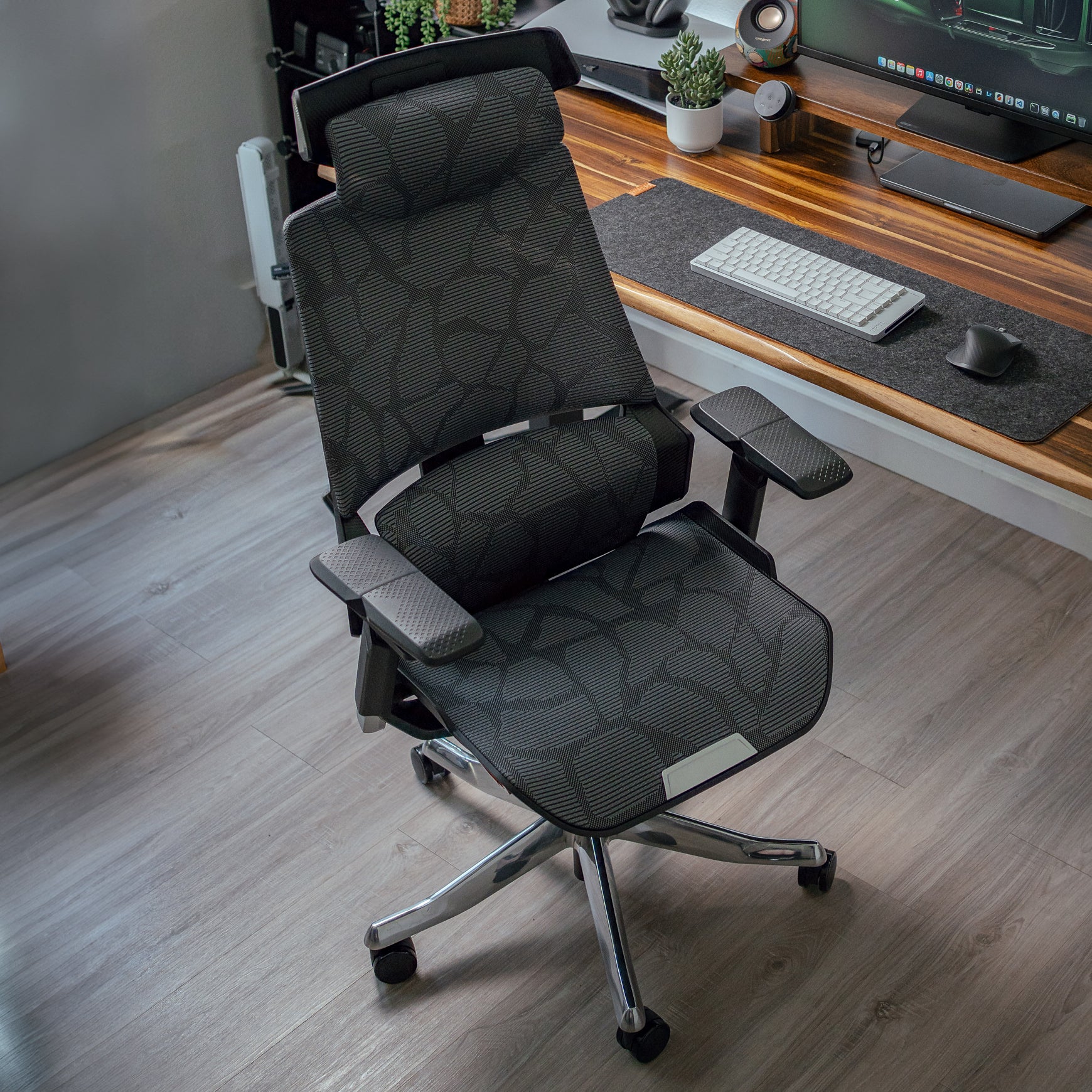 Desky-Vanguard-Gaming-Chair_df819372-b6f2-4f0f-a76b-3693920f0b5b_1740x - ERGO OFFICE & HOME CHAIRS